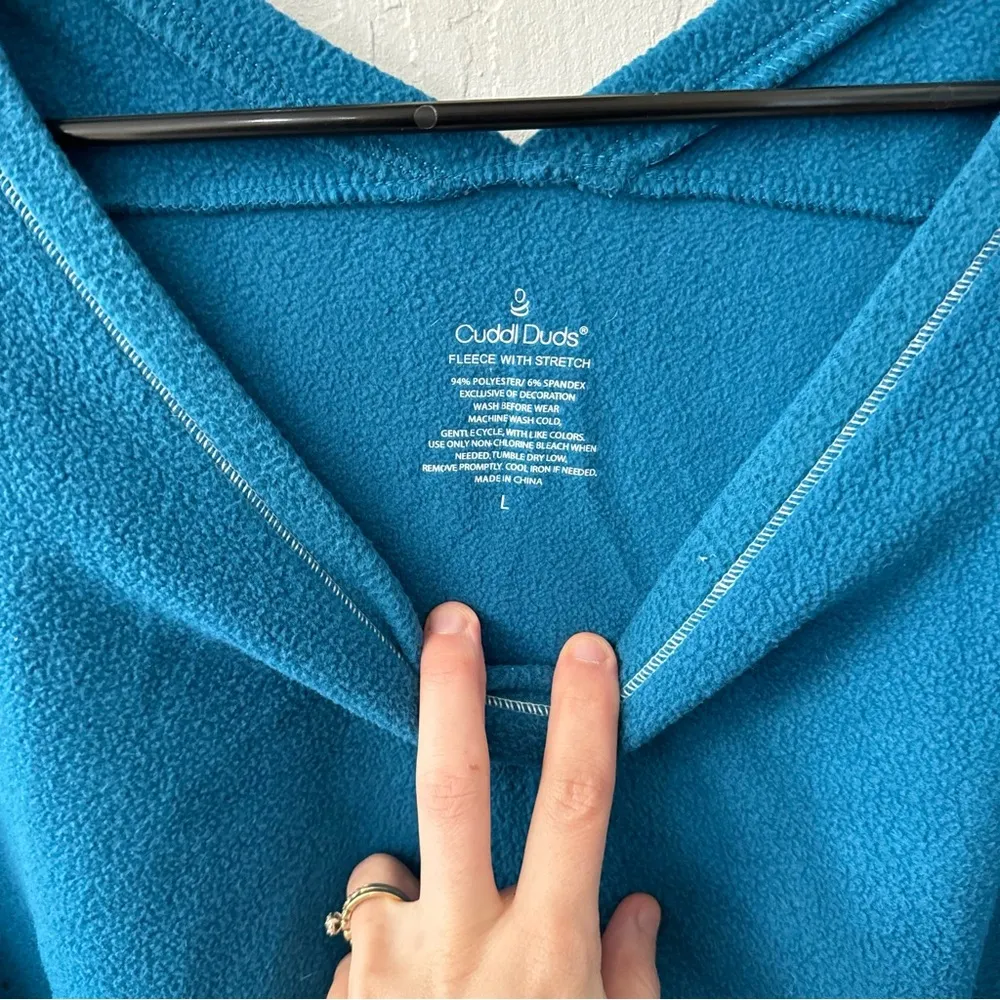 Cuddl Duds Blue Fleece Pullover V Neck Back Crewneck Long sleeve Large - Image 3