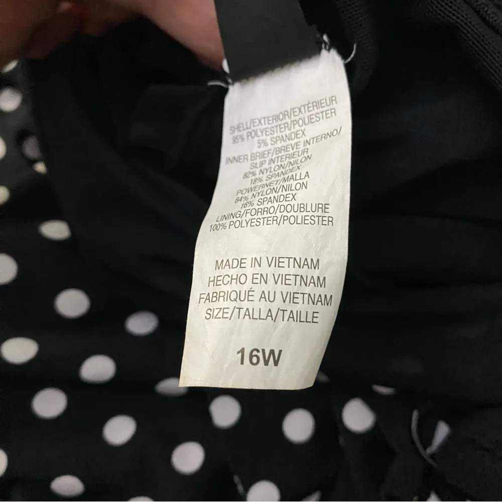 Inches Away polka dot ruffle one piece swimsuit 16W - Image 10