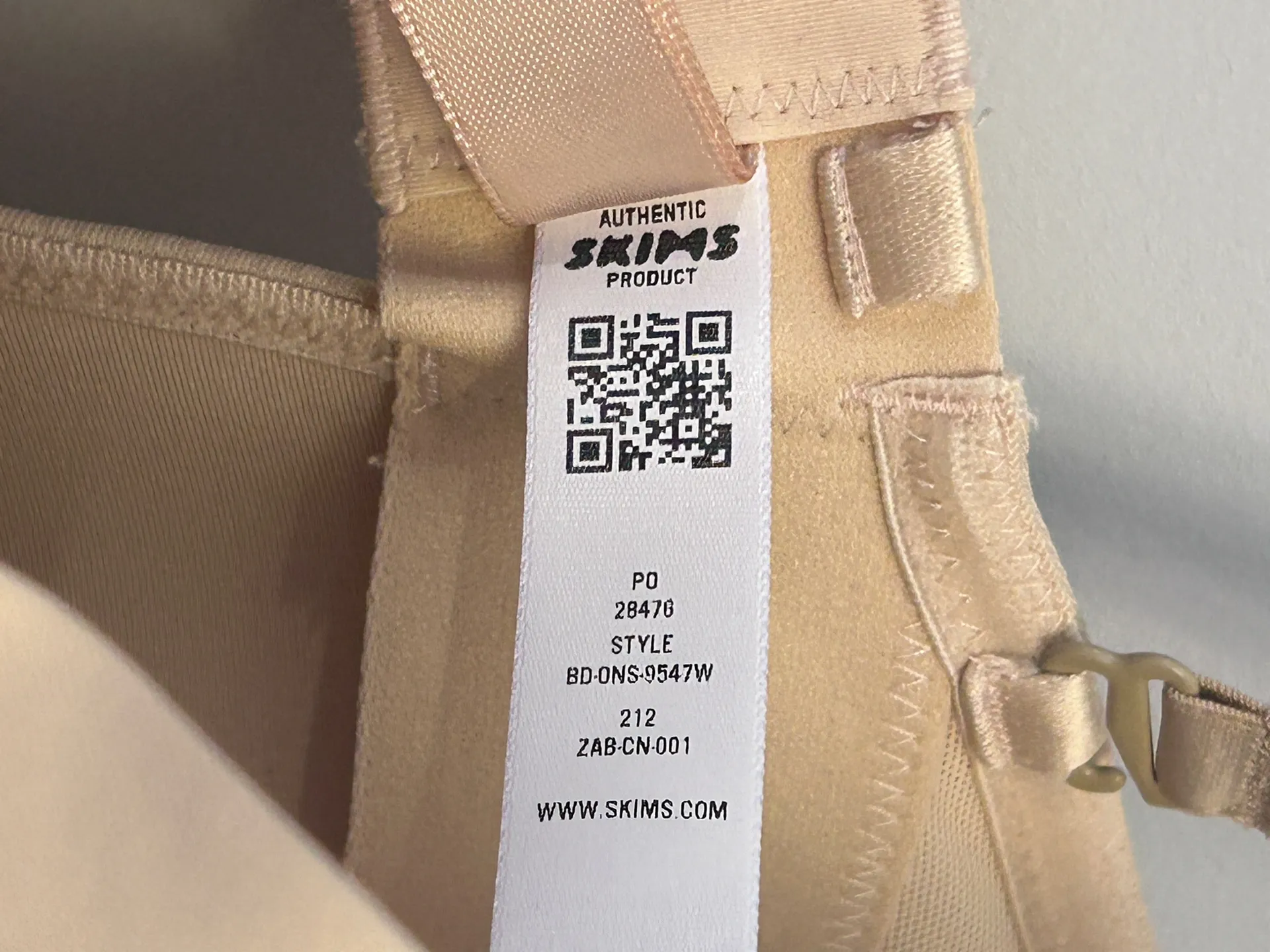 Skims Body Core - Sculpt Underwire Mid Thigh Bodysuit Small NWT Sand Authentic - Image 3