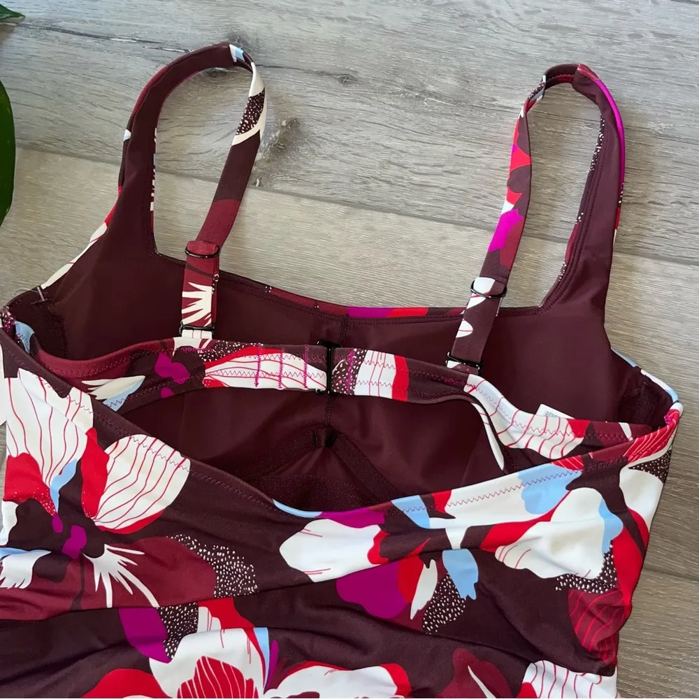 Athleta NWT Tankini Top Hermosa Bra Cup Square Neck - Image 6