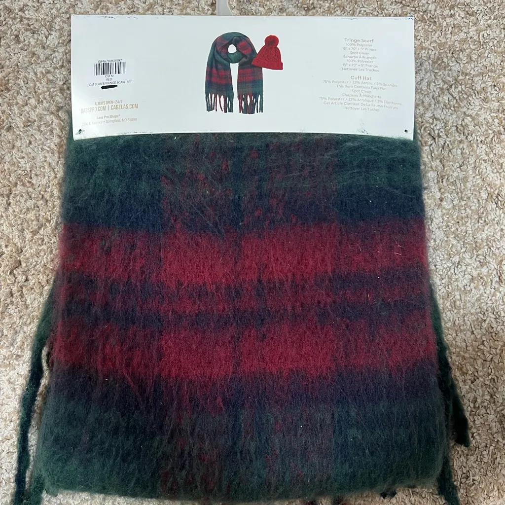 Natural Reflections Maroon and Dark Green Scarf and Hat Set‎ - Image 3