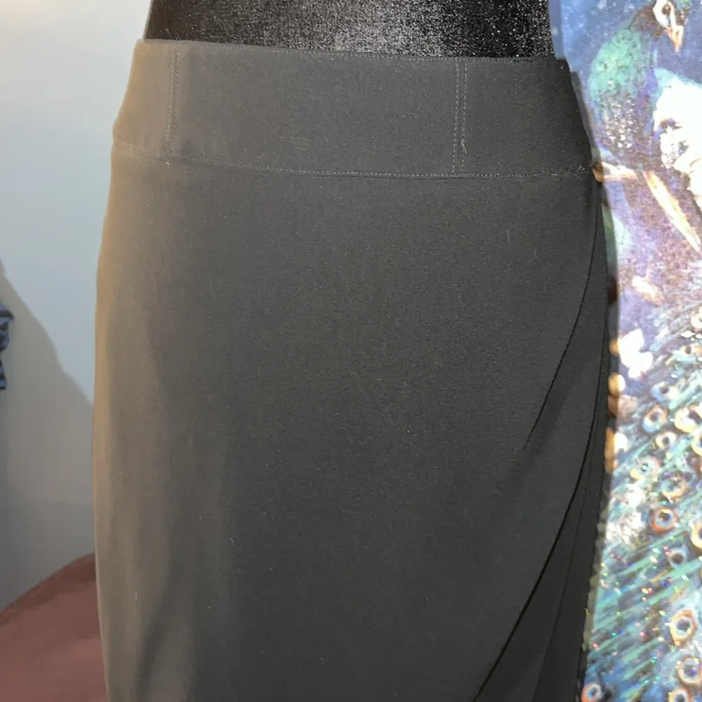 Armani Collezioni Size 8 Black Wrap Skirt - Image 2