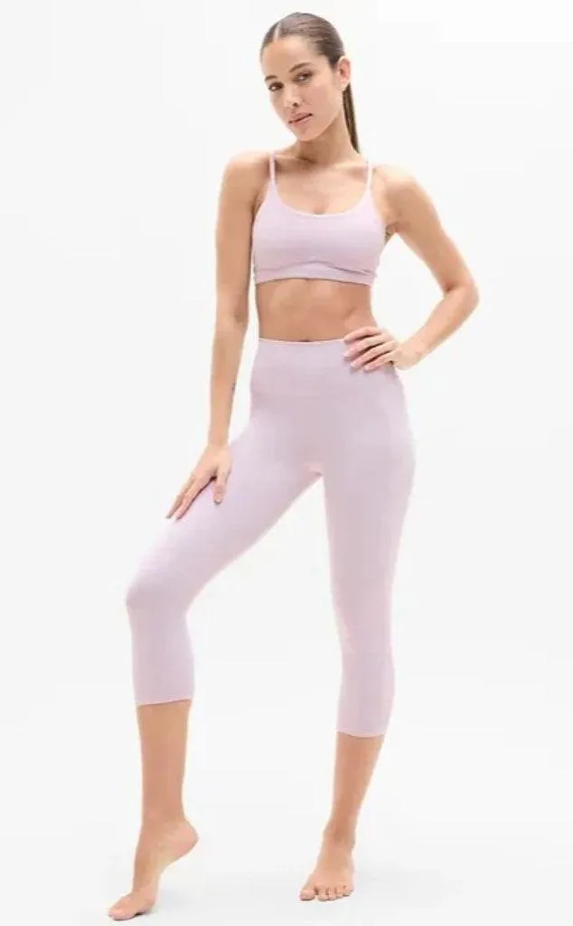 Athleta  M Transcend Capri Lilac Sky Pink Medium Regular - Image 3