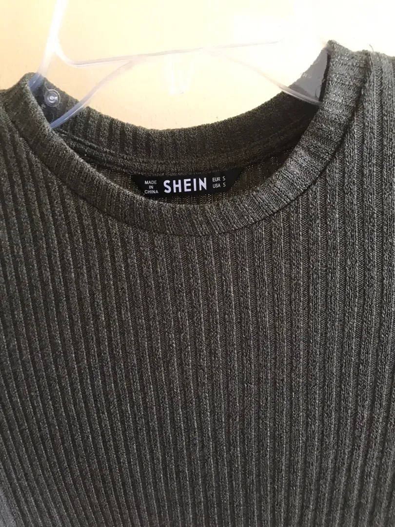 SheIn Crop Top - Image 2