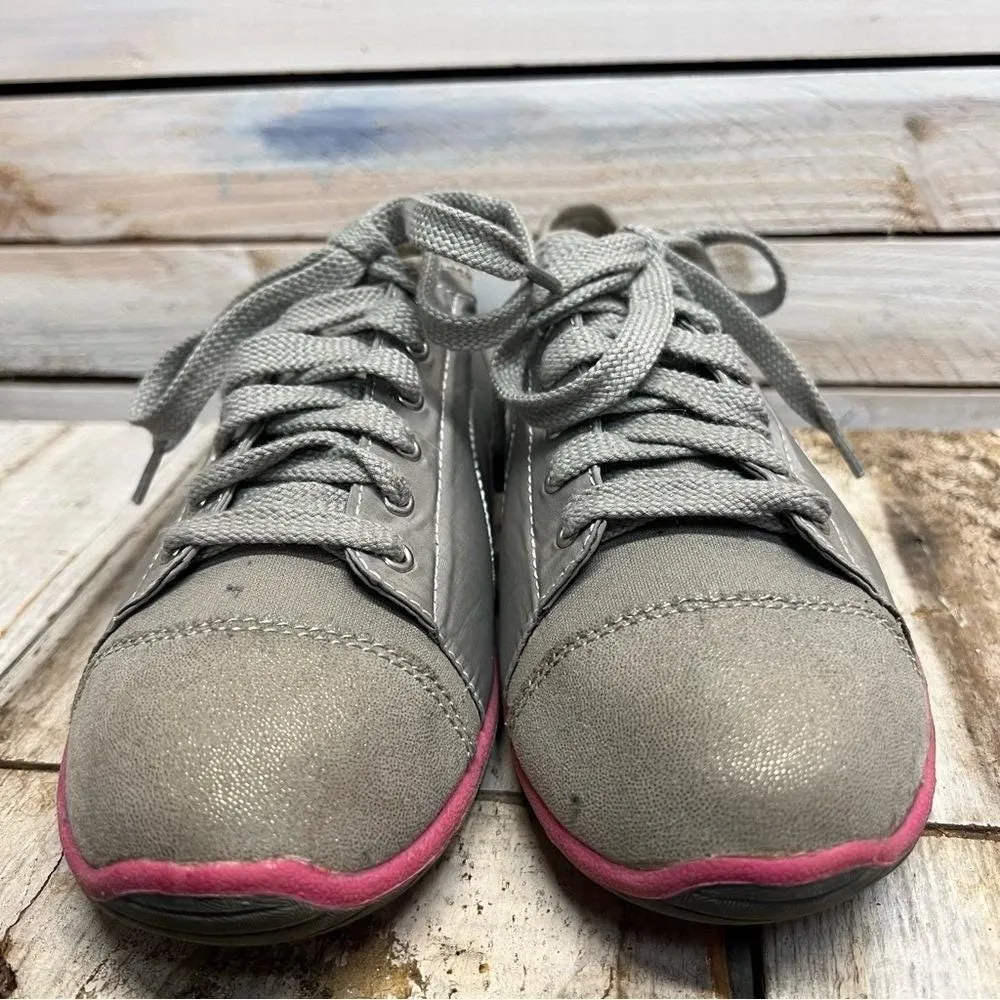 Y2K Rocket Dog Jazzin Barefoot Shoes Pink Grey Shimmer Barbie C2740511 W 8.5 - Image 2