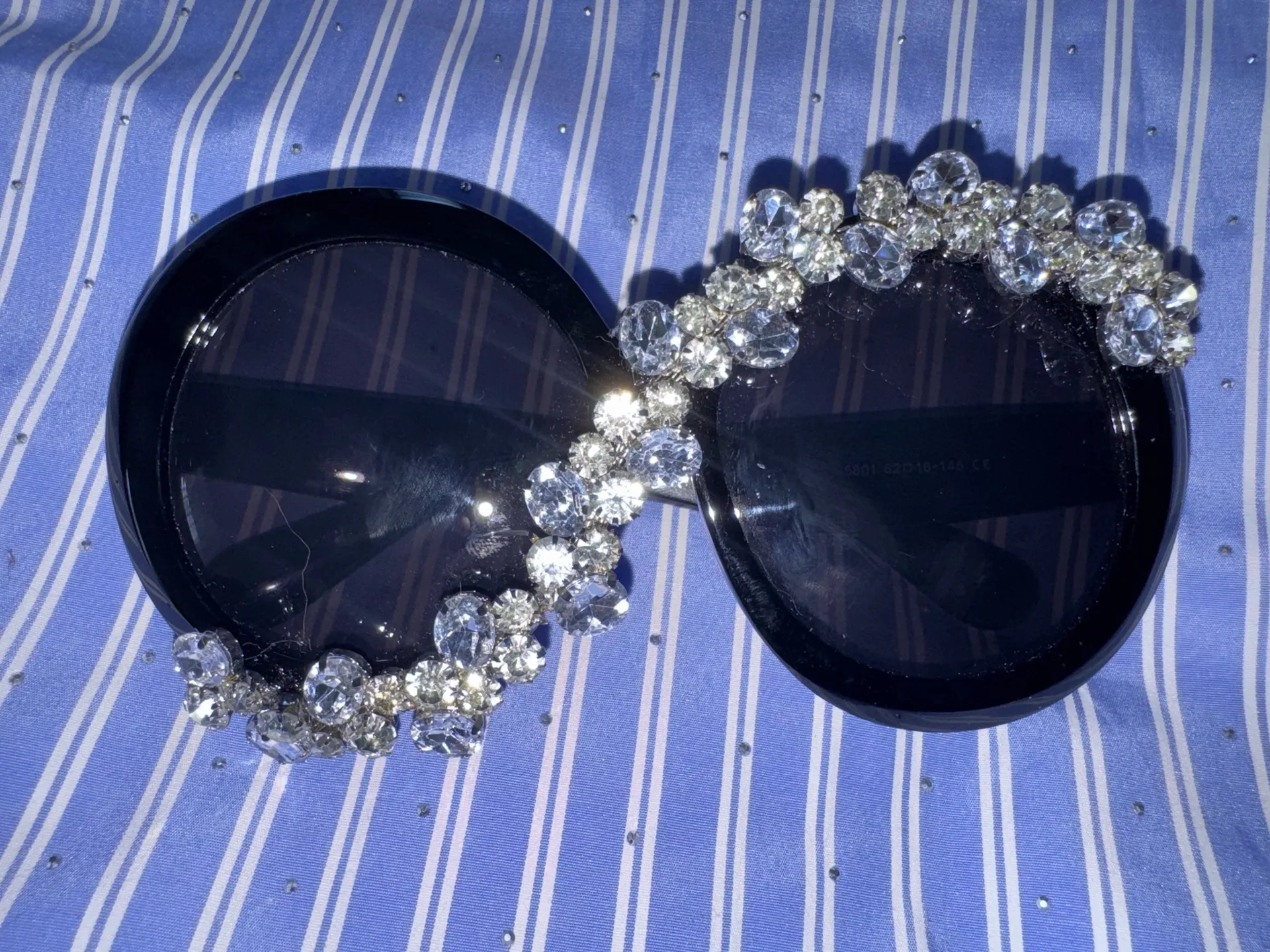 Oversized Round Rhinestone Sunglasses women’s black New sunglasses high quality . - Image 4
