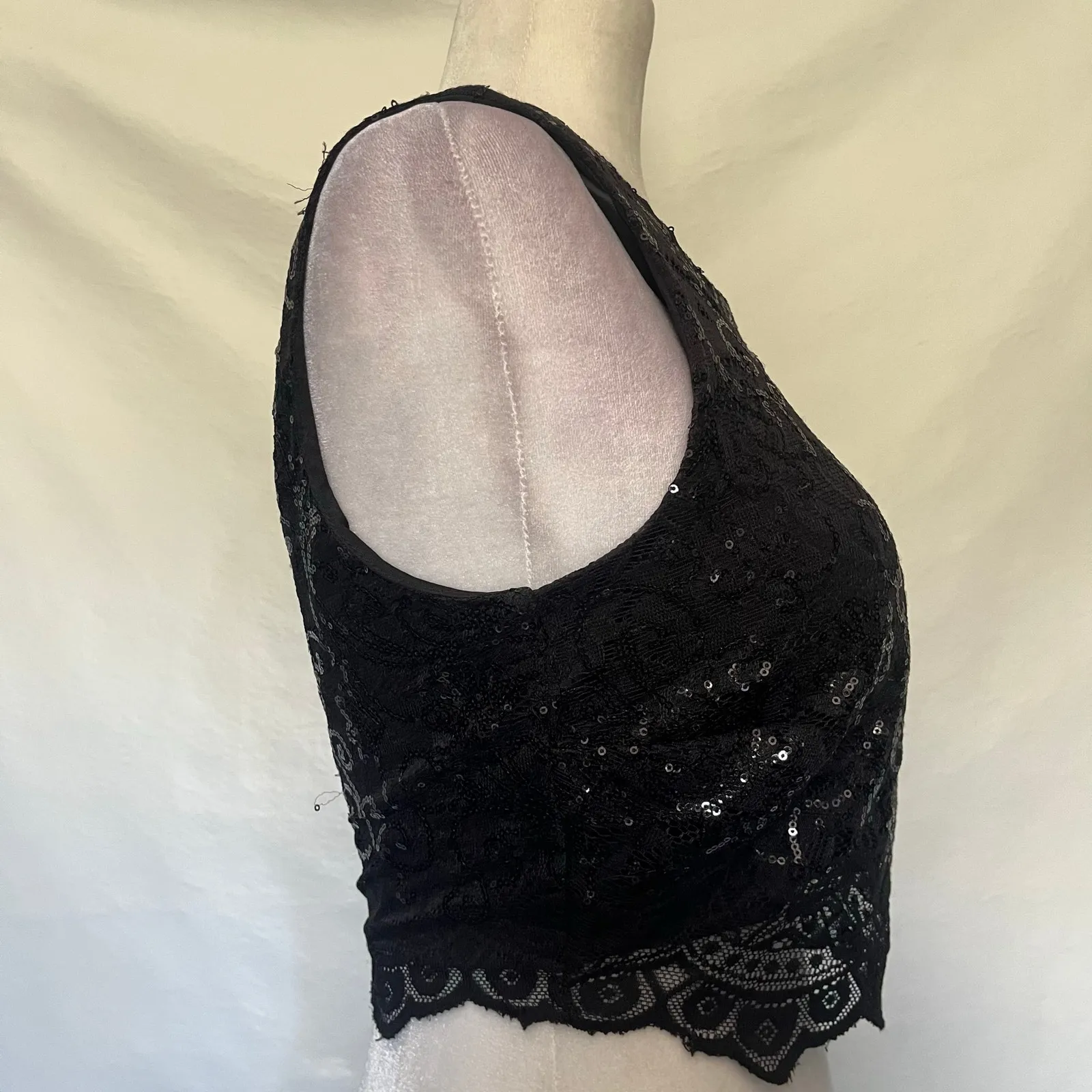 City Studio Sequin Lace Crop Womens Top Sz 7 Y2K Fairy Whimsigoth Holiday Formal Black - Image 4