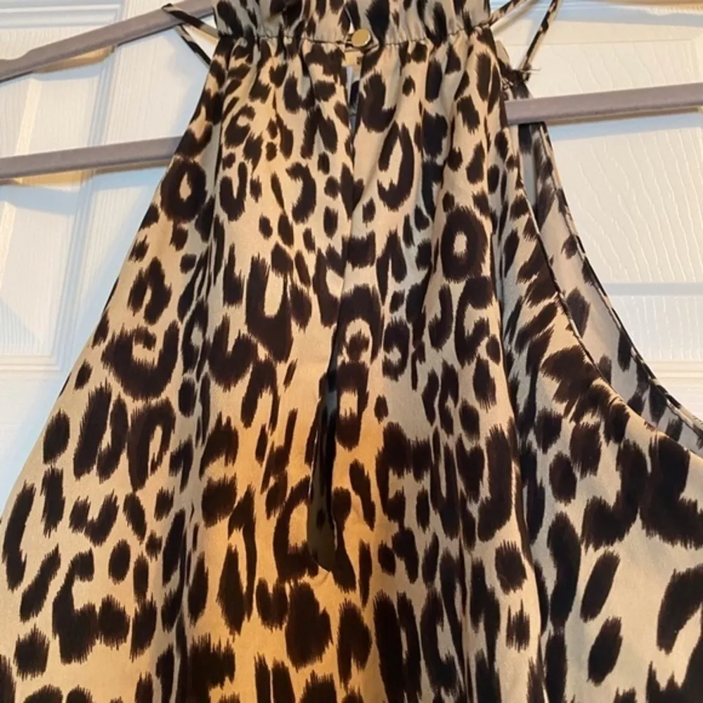 NWT Pink Lily Cheetah Halter jumpsuit Size M - Image 12