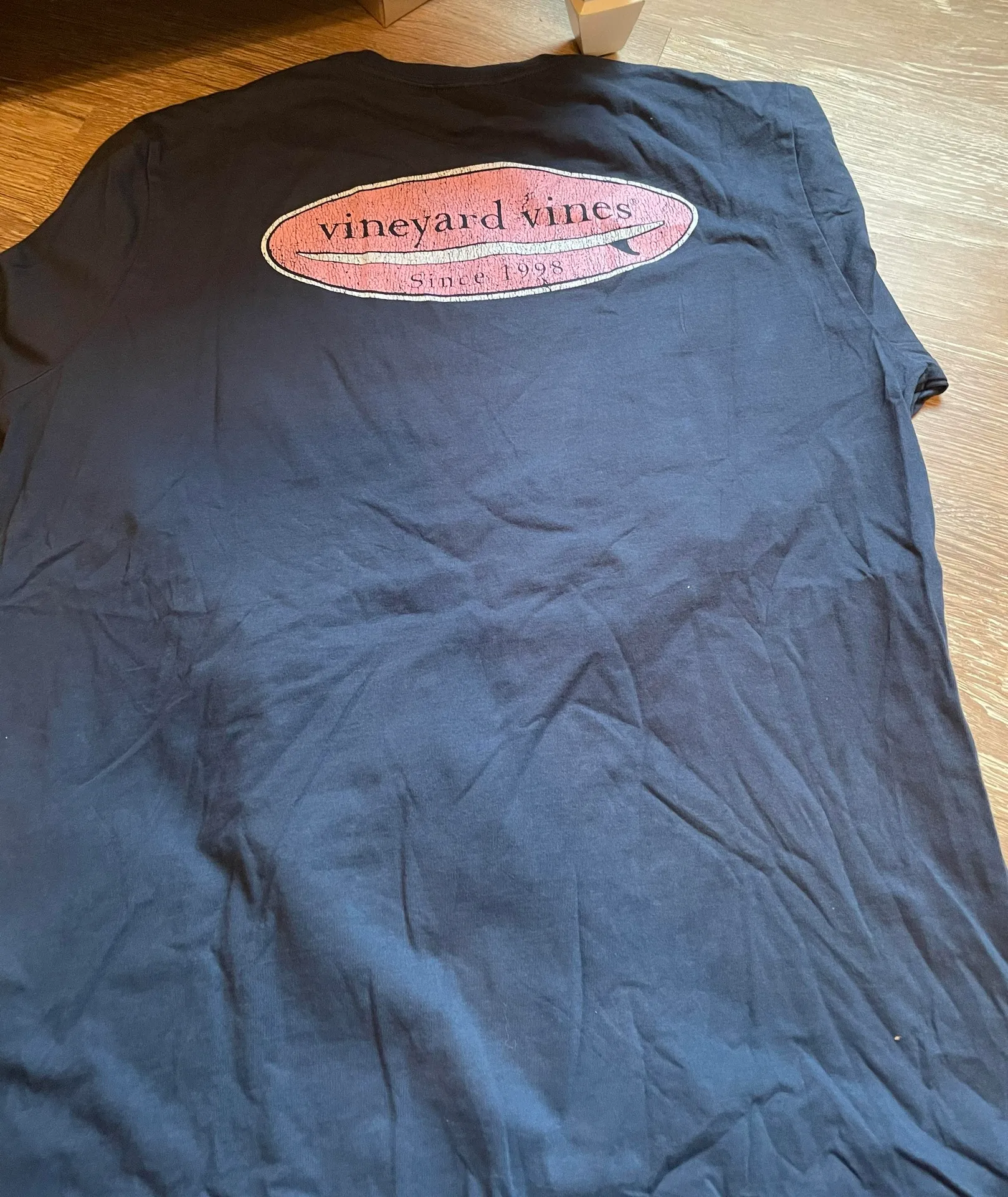 Vineyard Vines long sleeve - Image 2