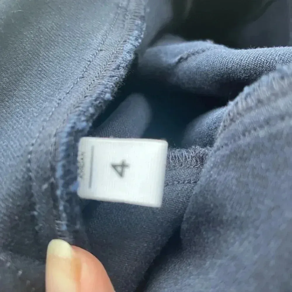 LOFT CLEARANCE flat front denim Jeans Straight‎ Leg SIZE 4 EUC Like New - Image 4