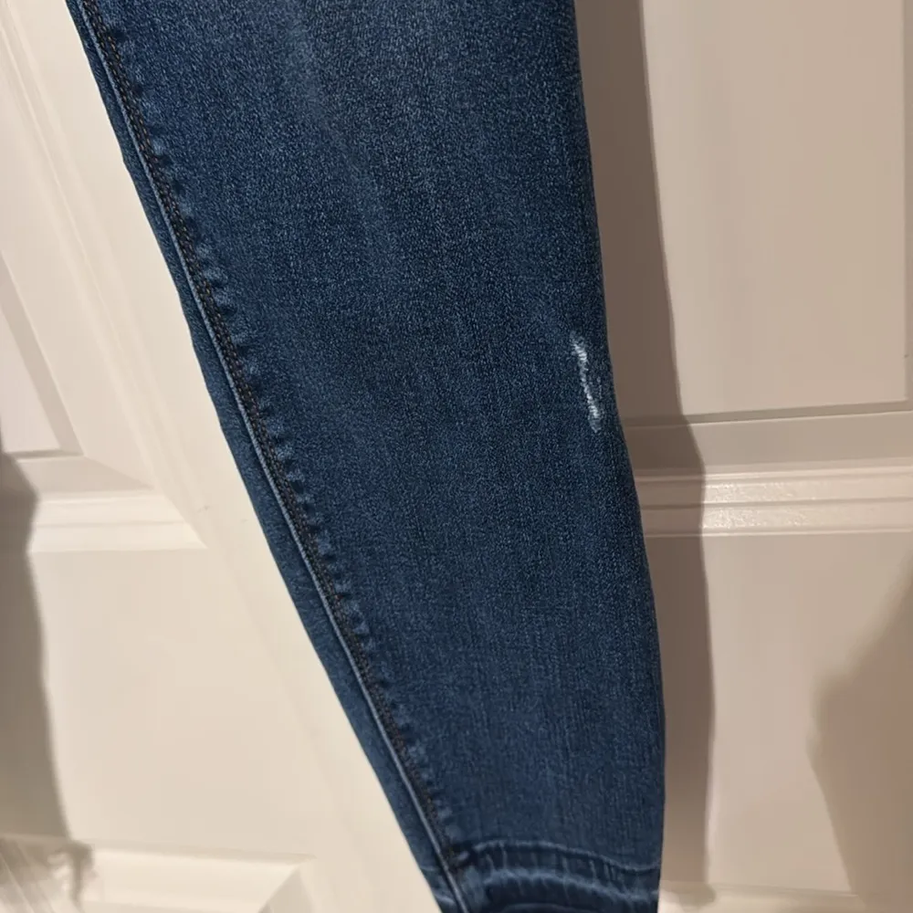 Spanx  DISTRESSED SKINNY JEANS, Medium  #20203R‎ - Image 8