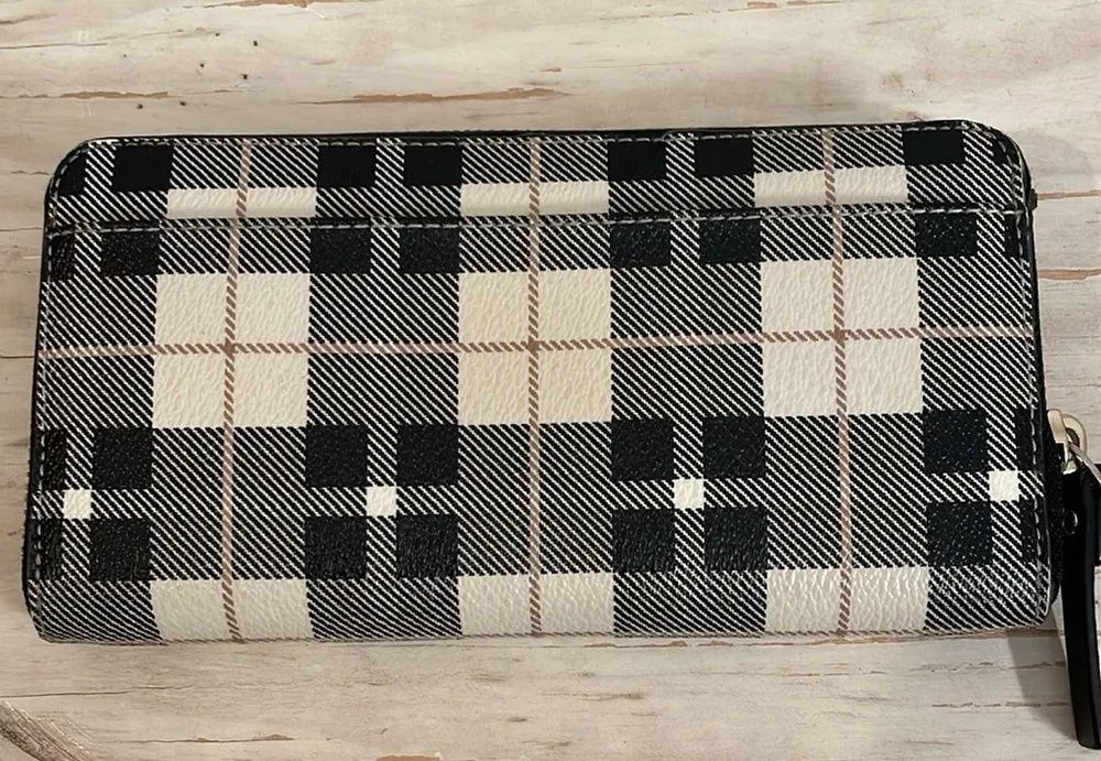 Kate Spade Plaid wallet - Image 4