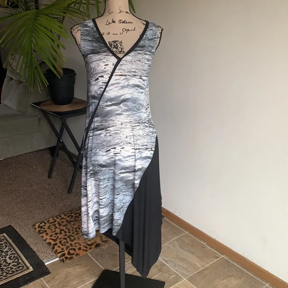 Suki + Solaine Dress Abstract Design Asymmetrical Hem XS - Image 3