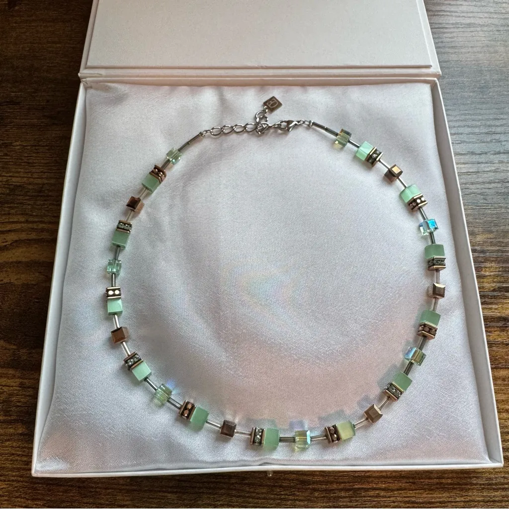 Coeur de Lion Iconic Mono GeoCUBE Necklace Sea Green Crystal Rose Gold Boxed - Image 4