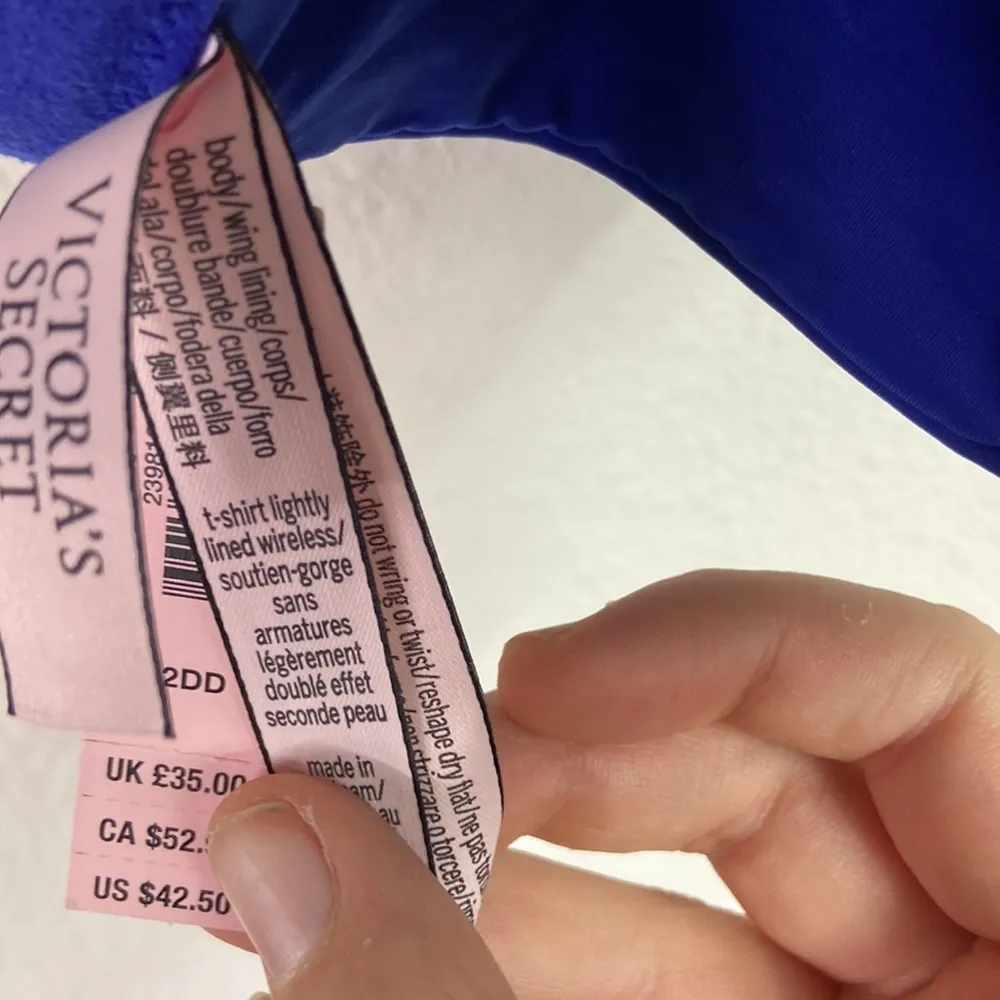 Victoria’s Secret t shirt lightly lined wireless royal blue NWT bra size 32 DD - Image 3