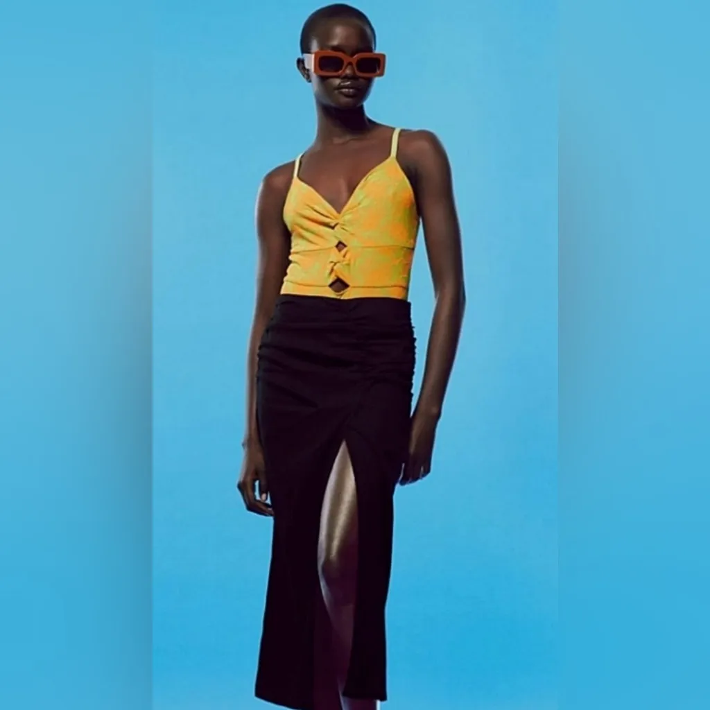 ZARA Cut Out Peek-a-Boo Floral‎ Jacquard Bodysuit Top Orange & Green Size Medium - Image 2