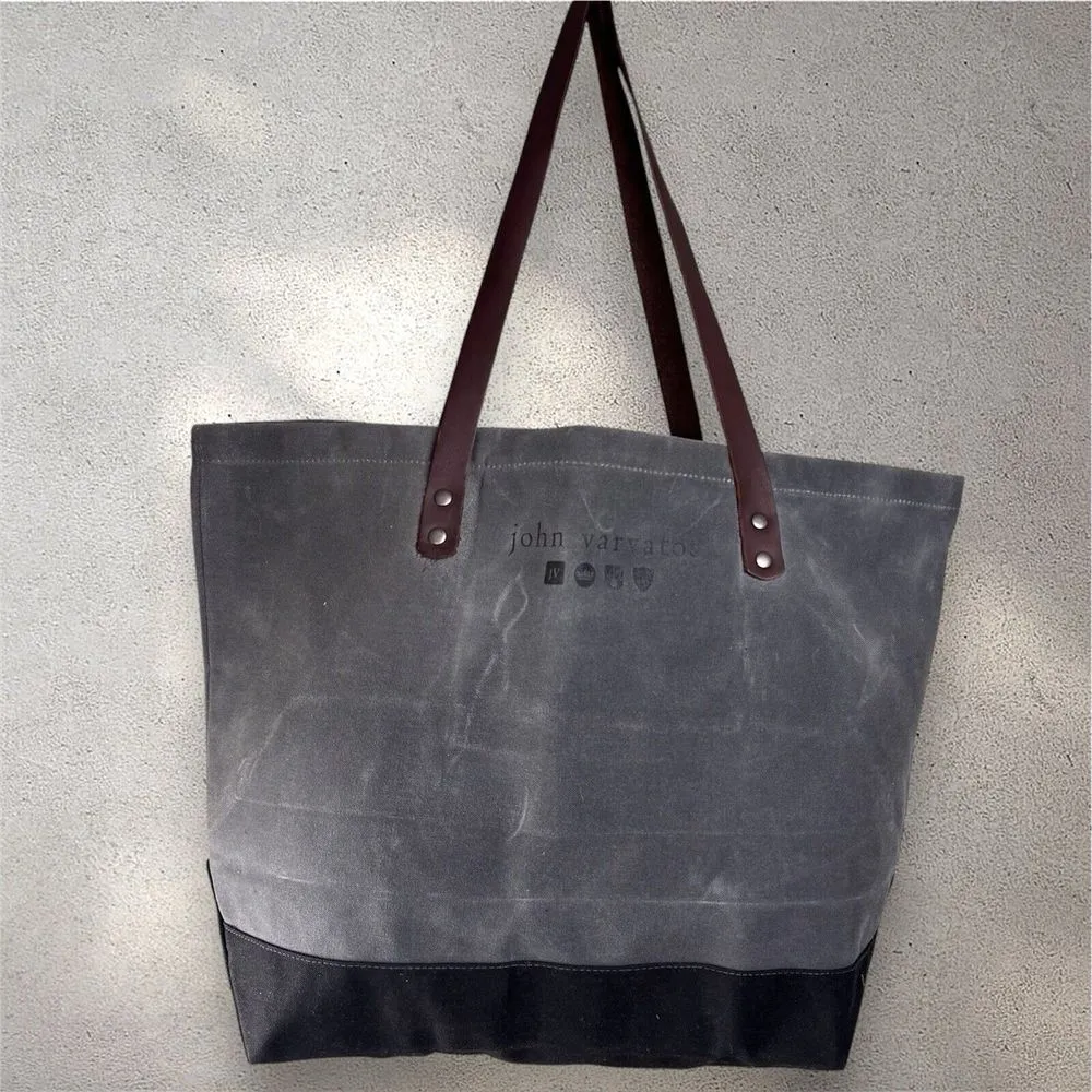 John Varvatos x Chrysler Limited Edition of‎ 150 Waxed Canvas Tote Bag Detroit Gray - Image 4
