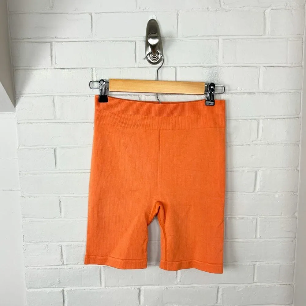 Fabletics High Rise Ribbed Tangerine Orange Athletic Biker Shorts Size M - Image 2