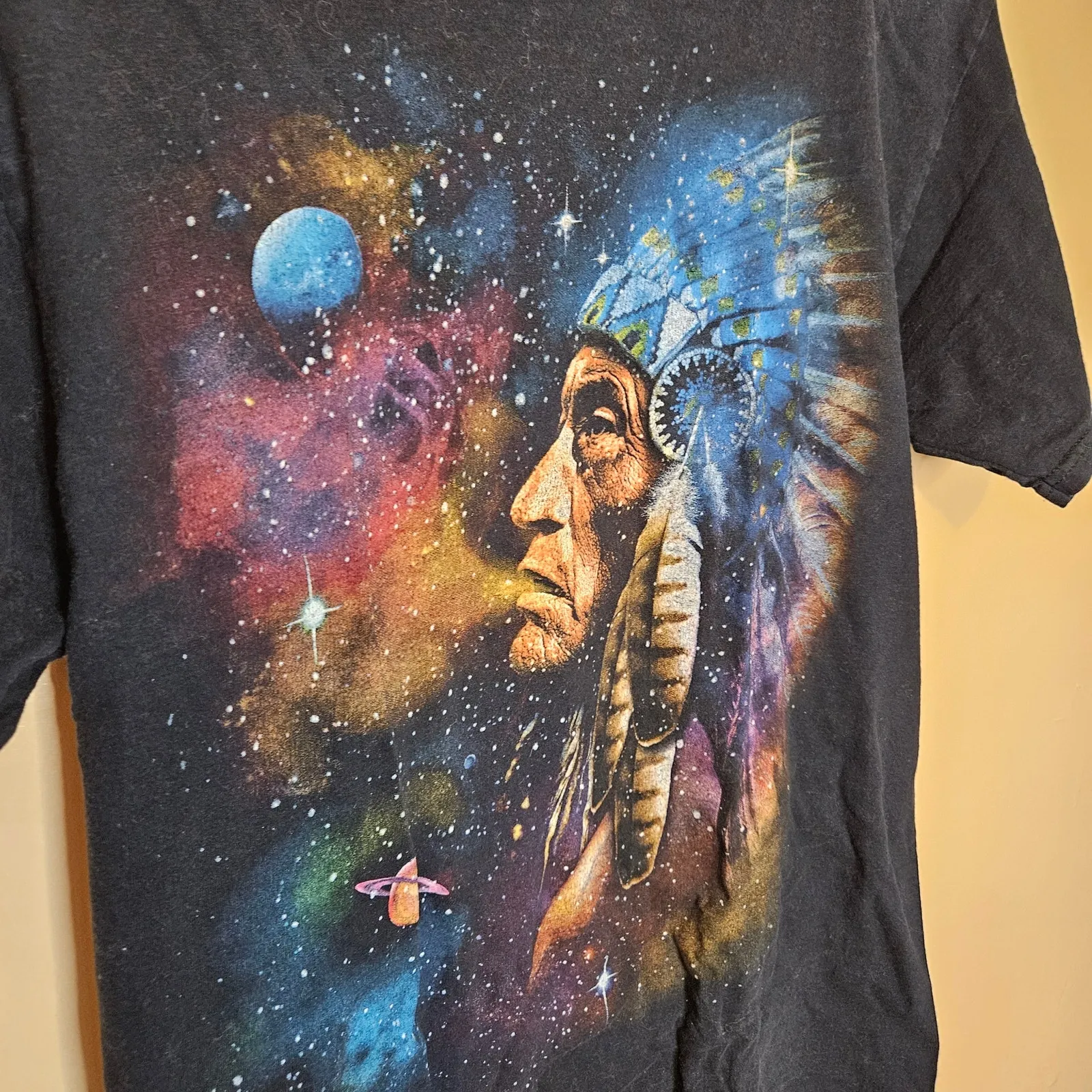 Fruit Of The Loom Size Medium 100% Cotton T Shirt Graphic Indian Space Hippie - Image 2