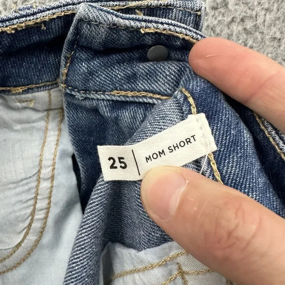 Mom Shorts High‎ Rise Denim Pockets Medium Wash Cuffed 2" Women's Size 25 - Image 4