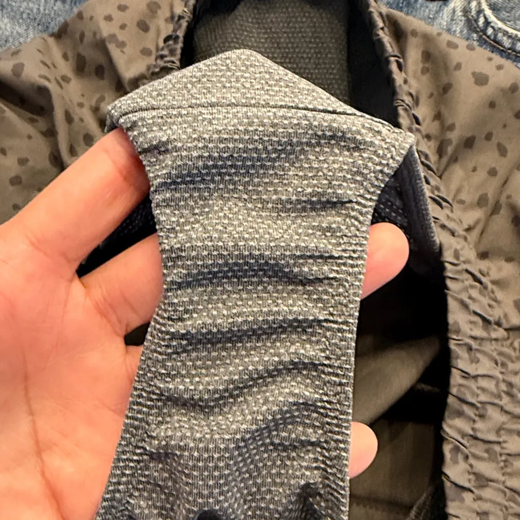 Vuori Gray Shorts High Rise Large clementine 2.0 Short - Image 12