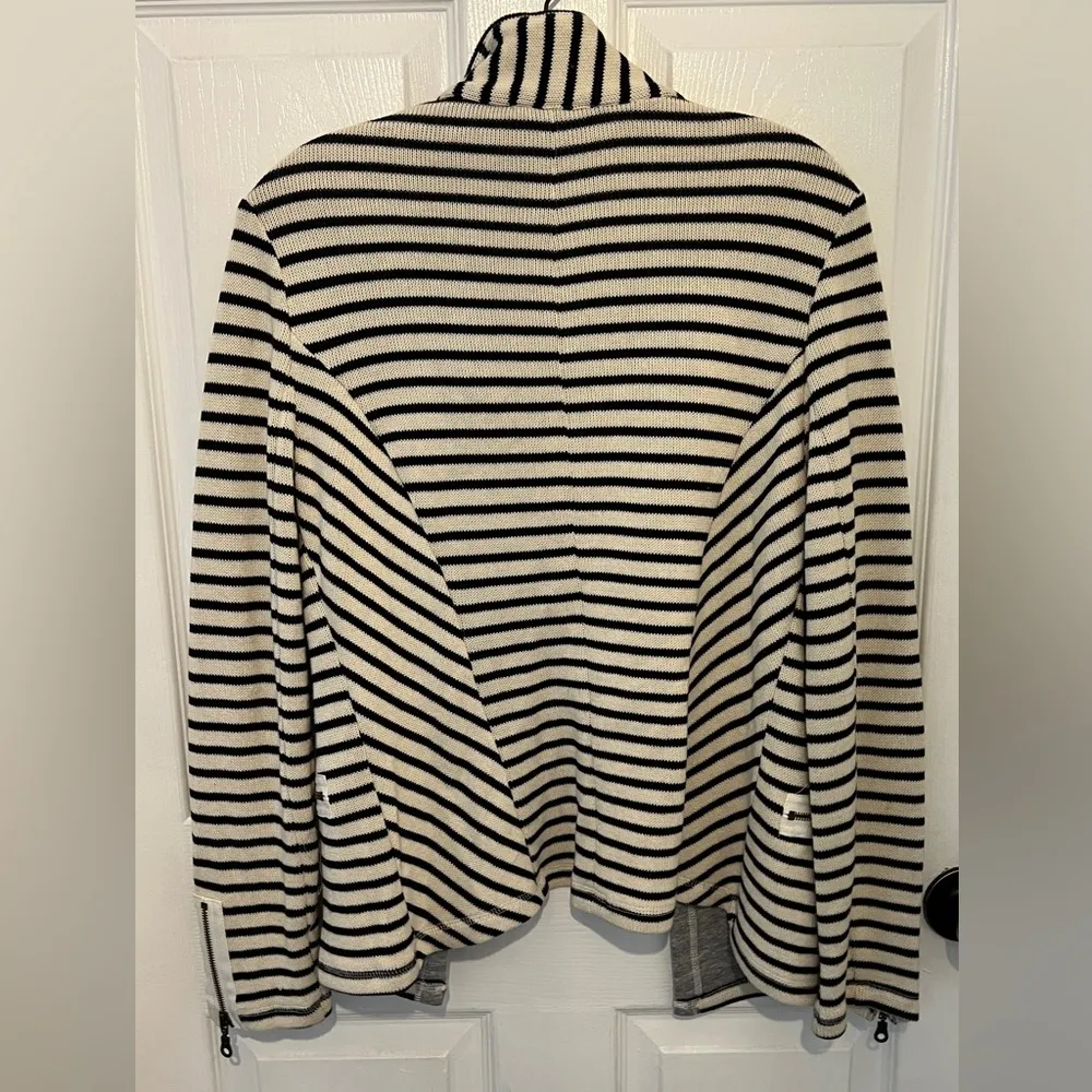 ANTHROPOLOGIE DREW Women’s Ivory & Black Striped Knit Zipper Pocket Jacket - Image 2