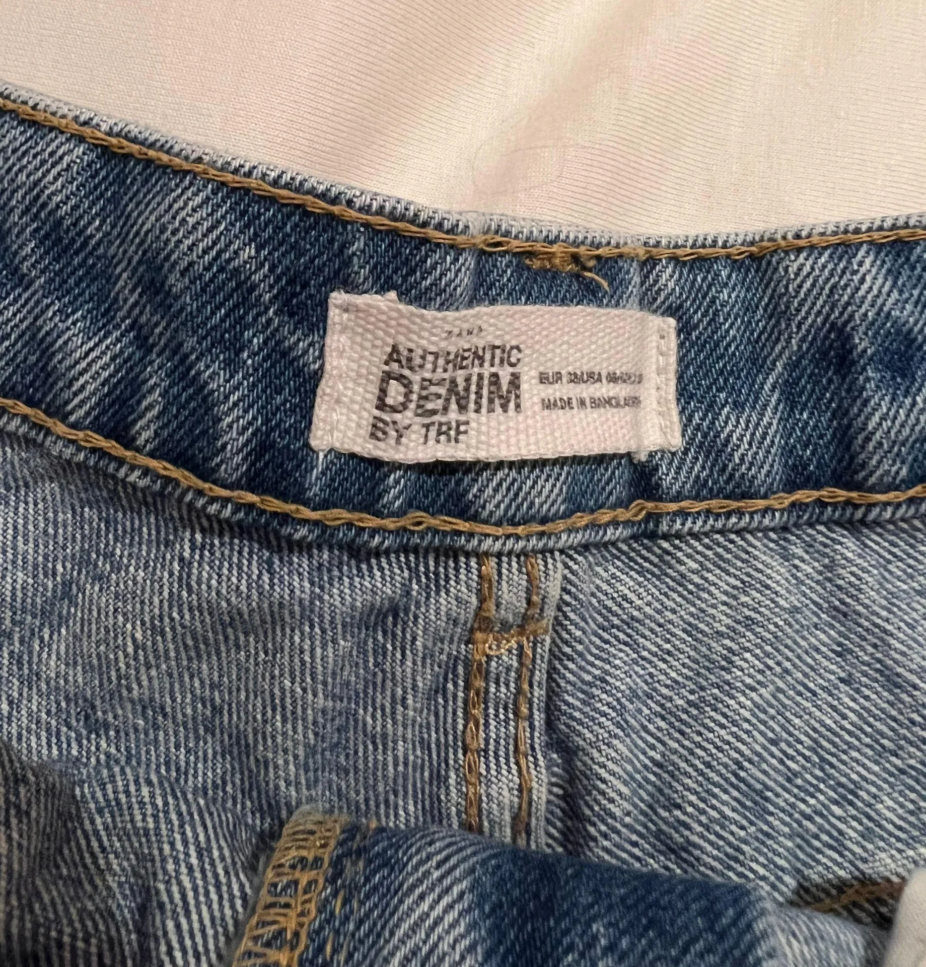 Trefaluc Denim Shorts Size US 6 - Image 2