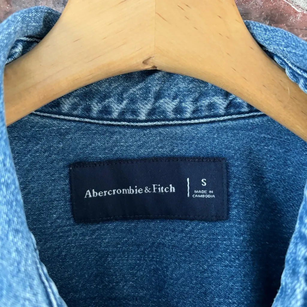 Abercrombie Blue Denim Button Front Long Sleeve Jean Shirt Top, S - Image 4