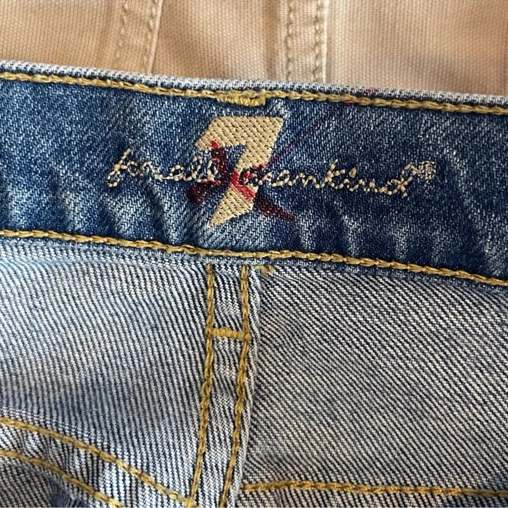 7th For All Mankind High Waist Bermuda Short In Desert Oasis Size 24 - Image 2