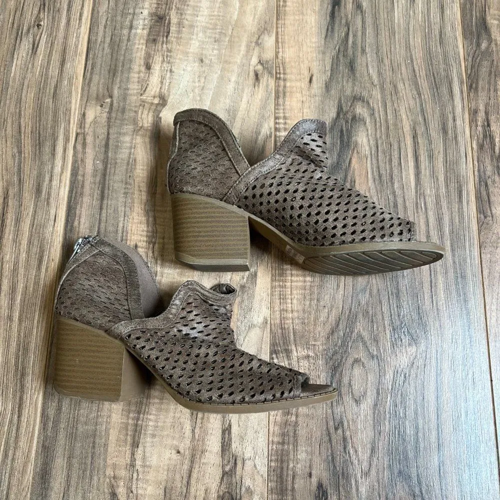 Qupid peep toe shoes 6 - Image 2