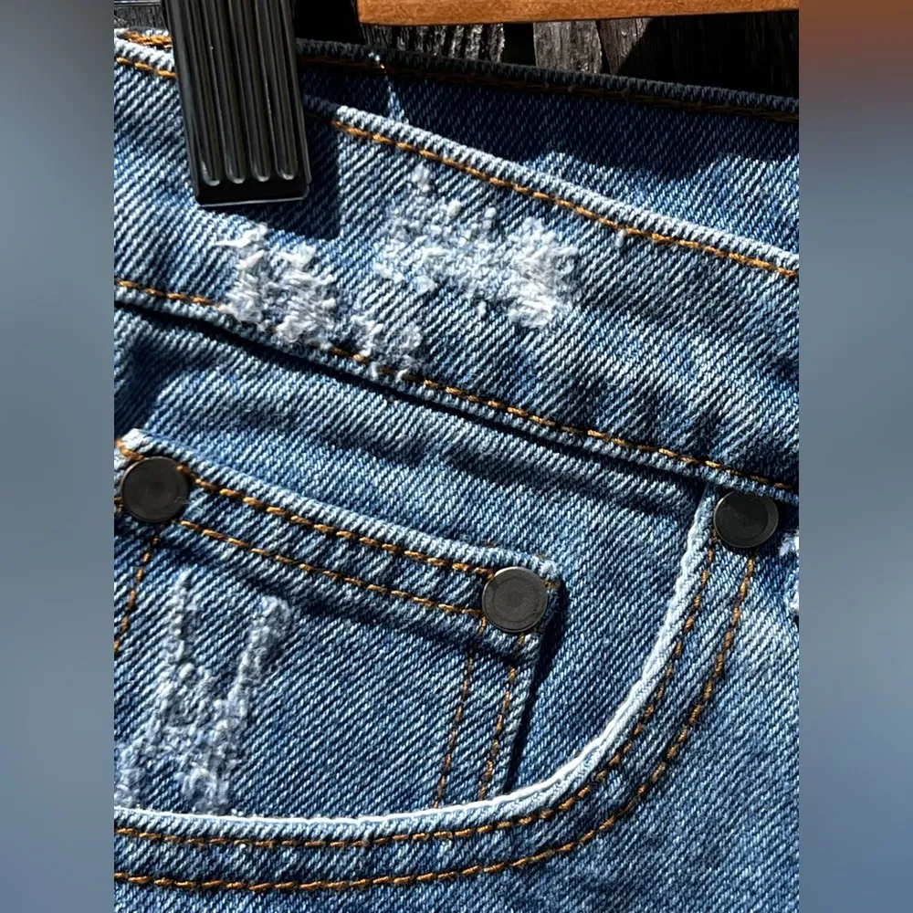 Signture 8 Distressed Frayed Hem High Waisted Denim Jeans Shorts Blue - Image 5