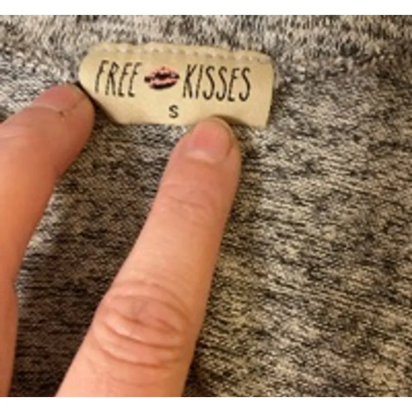 Cozy Minimalist Gray Open Front Cardigan Free Kisses Women’s Small - Image 4