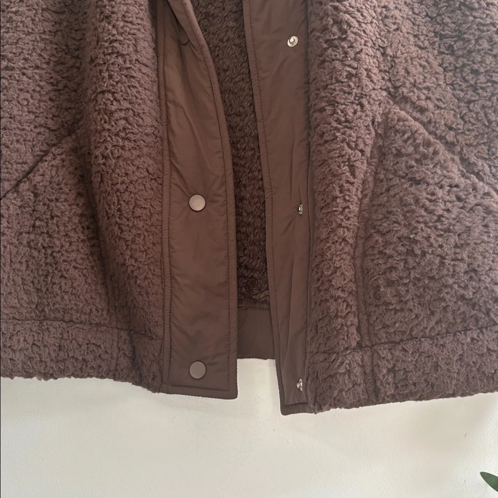 Brown Sherpa Vest Size L - Image 2