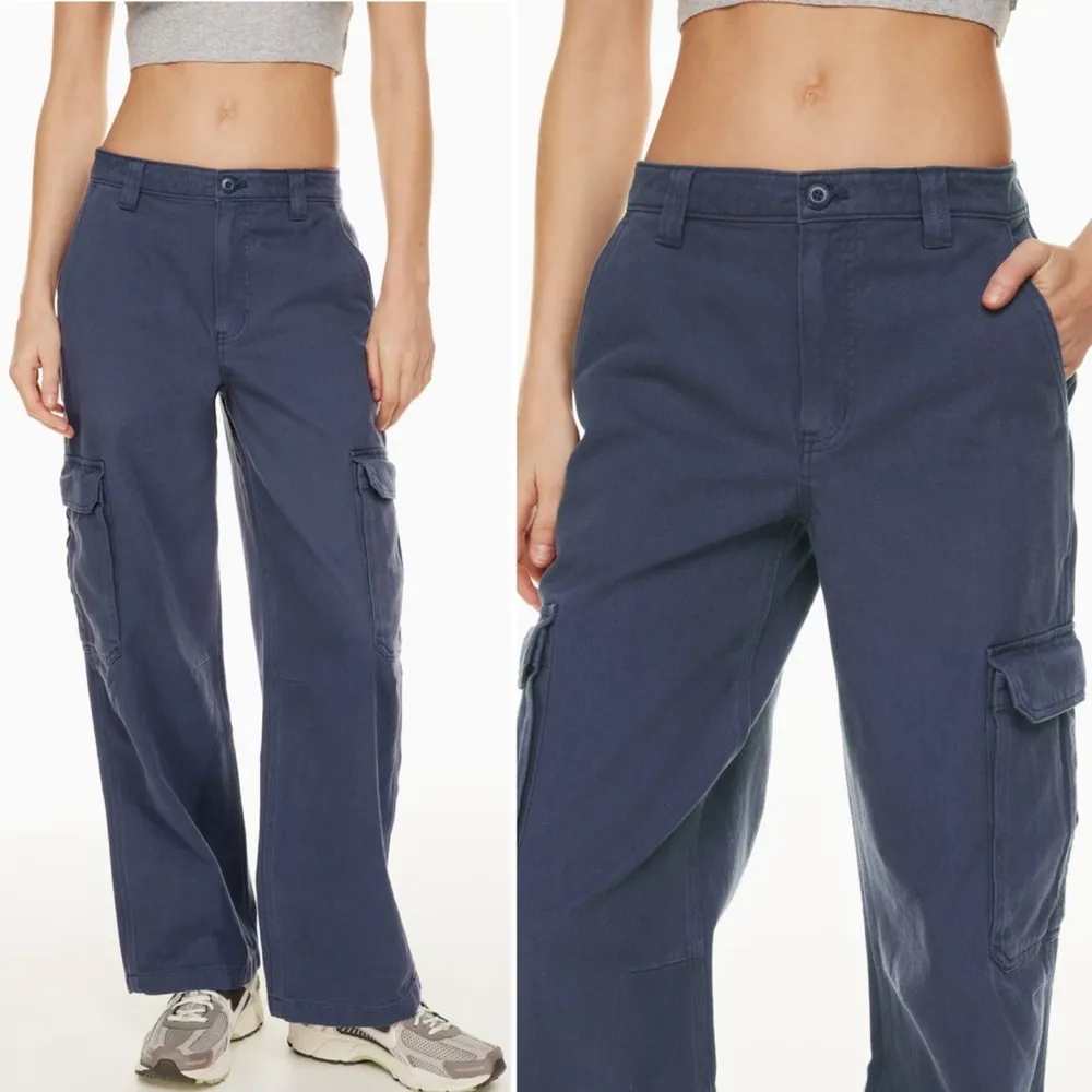 Aritzia  TNA Corbett Slouchy Cargo Work Wear Trooper Wash Pants  Womens Sz 6 - Image 3