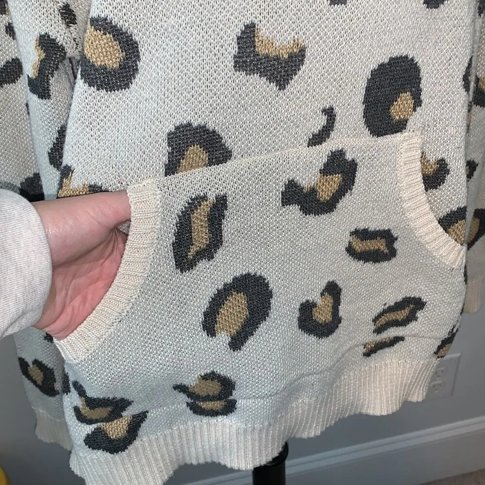 Leopard Cheetah Animal Tan Hood Sweater Sz L - Image 3