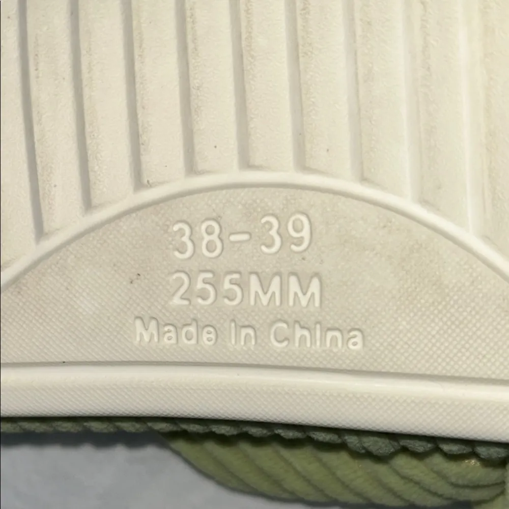 Slippers with Bow Detail Green Size undefined - Image 3