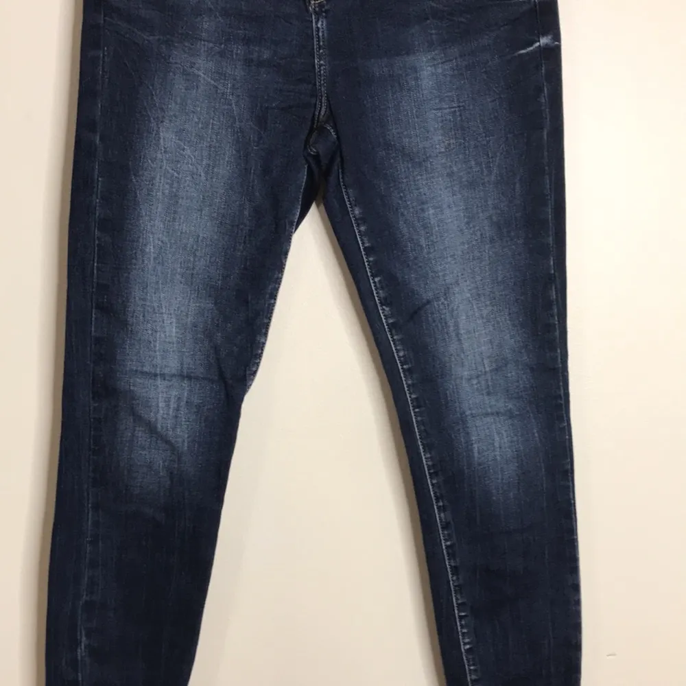 KanCan signature kurvy ultra high rise skinny dark wash jeans size 27 - Image 3