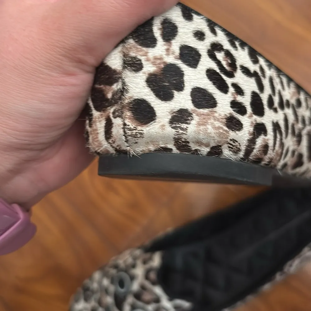 Marc by Marc Jacob’s Cat Leopard Print Fur Hair Flats - Image 5