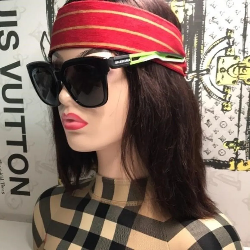 New Authentic Chic Black Sunglasses BB0025SA 004 - Image 2