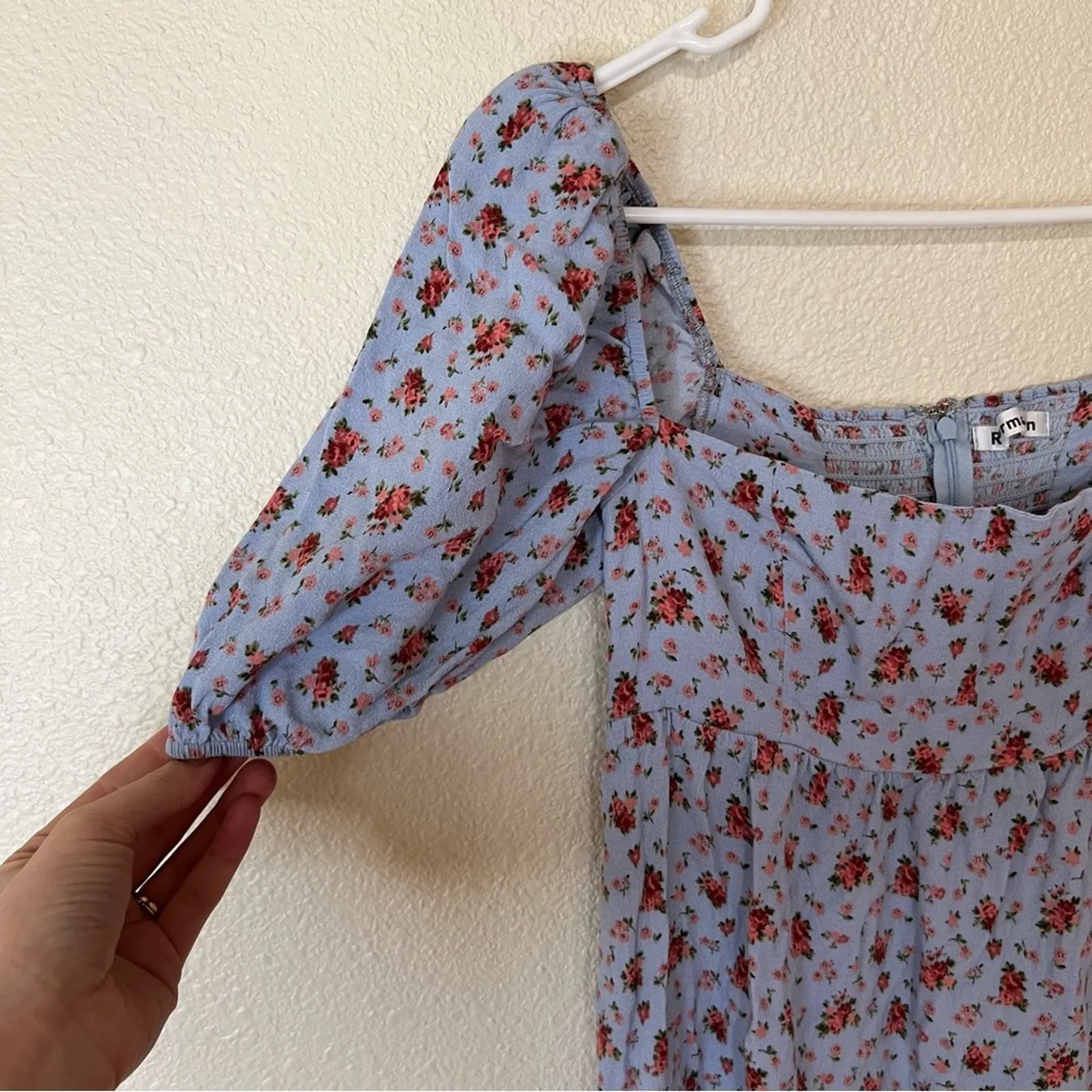 Reformation Bristol blue floral mini dress puff sleeves in petunia SIZE SMALL - Image 2