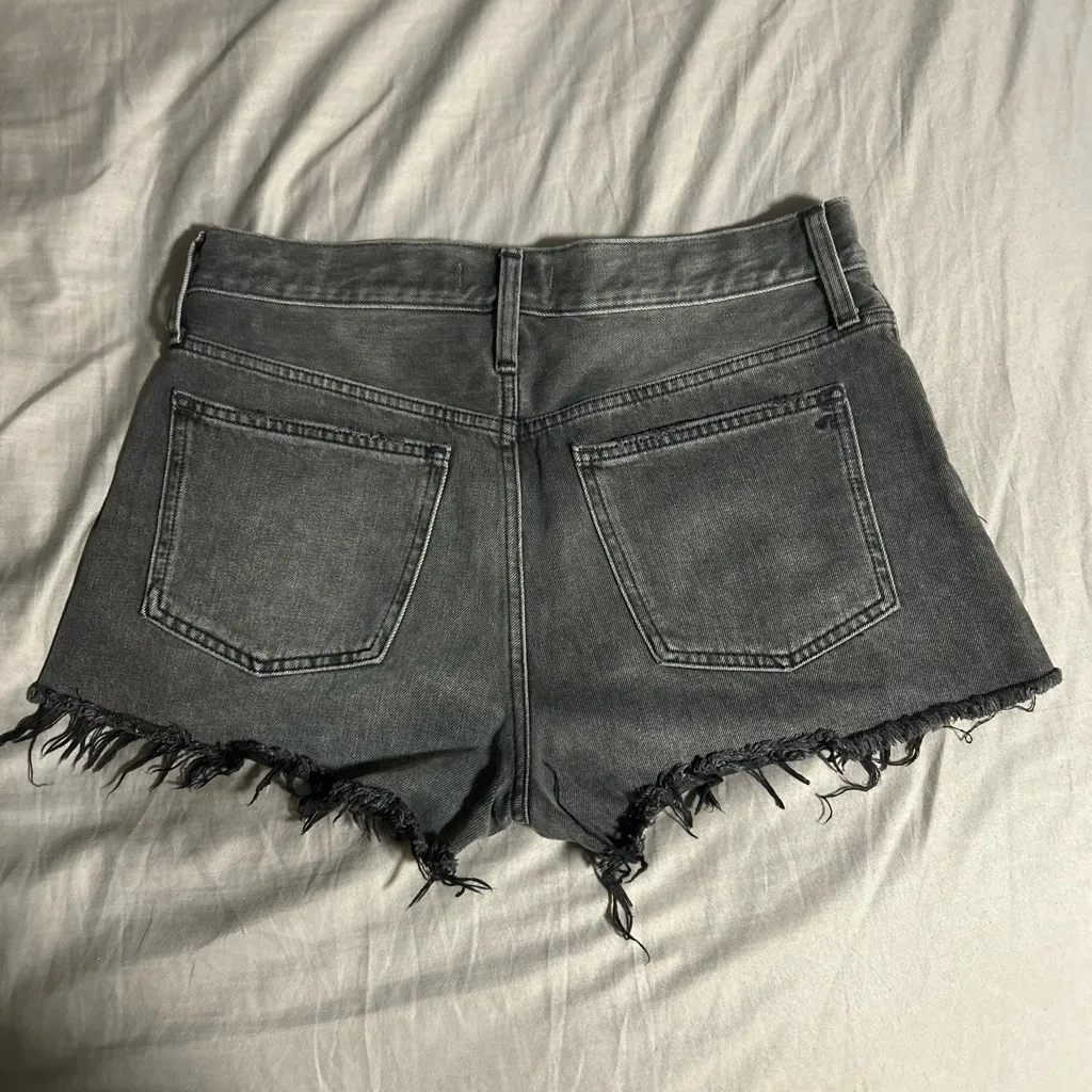 Madewell Black Distressed Relaxed Jean Shorts Size 27 - Image 2