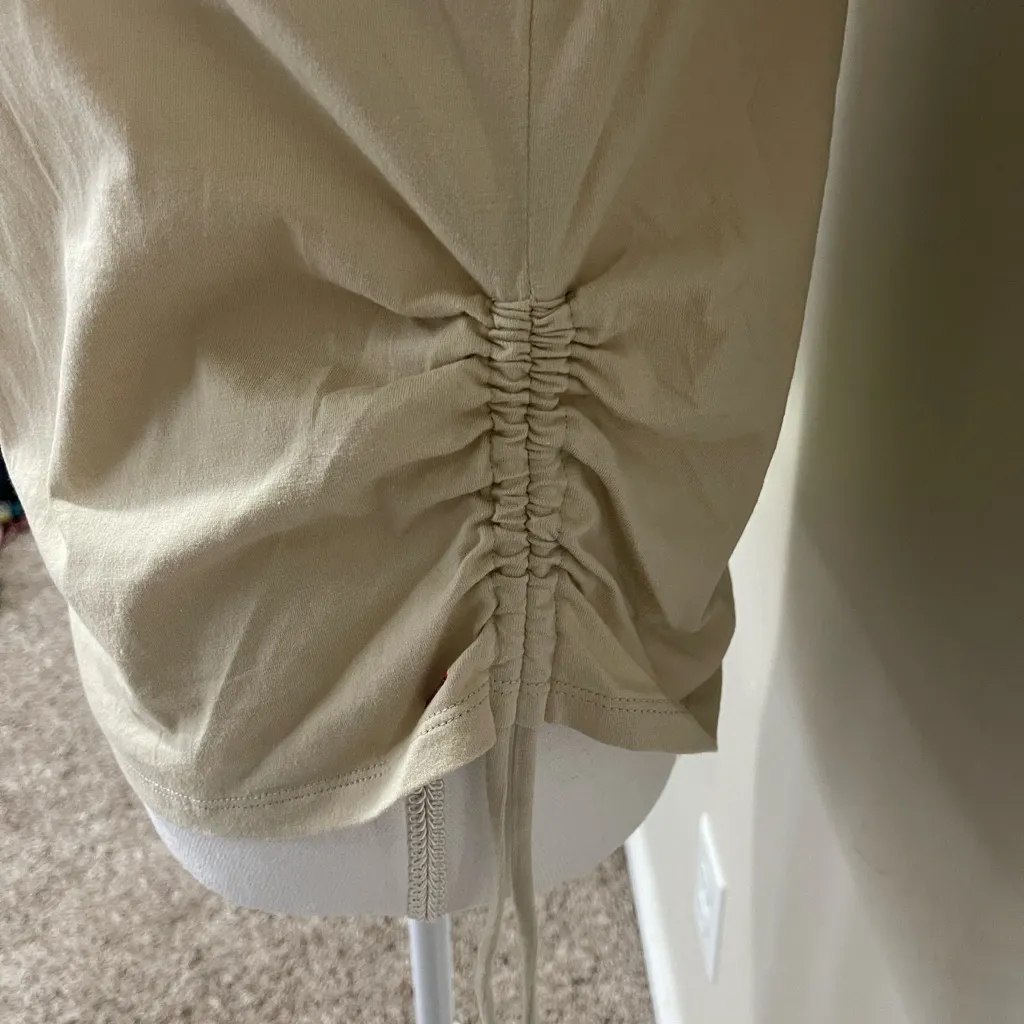 N: Philanthropy Tan Cream Short Sleeve Tee Small New with Tags - Image 4