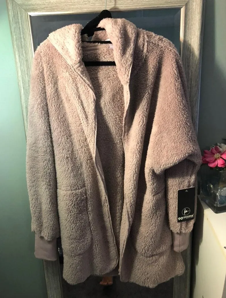 90 Degrees by Reflex Fuzzy Jacket - Image 2