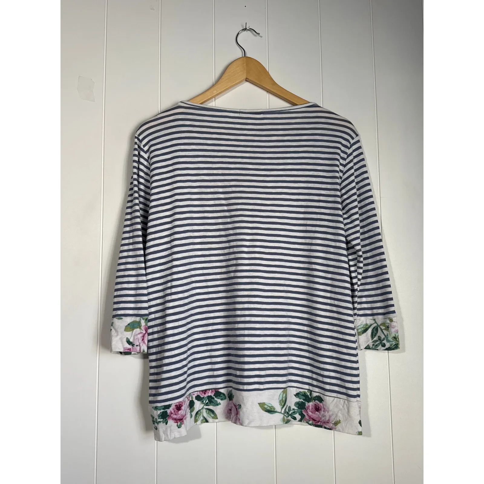 Pink Clover L Striped Floral Mixed Media Top Blue White 3/4 Sleeve Rose Knit Tee - Image 4