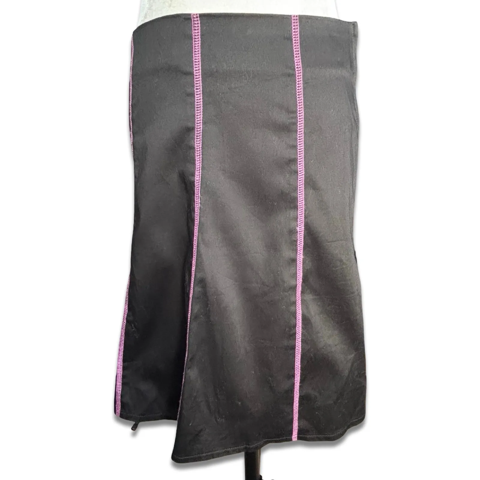 Vintage Y2K Heart Moon Star Black Mini Skirt Pink Contrast Stitching Size 2 - Image 2