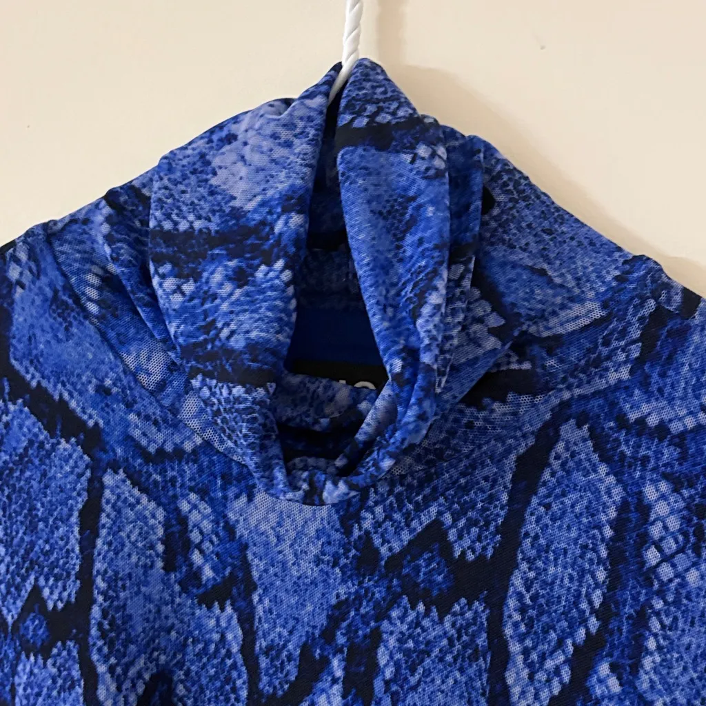 NWT INC Blue Snake Print Top Size M - Image 2