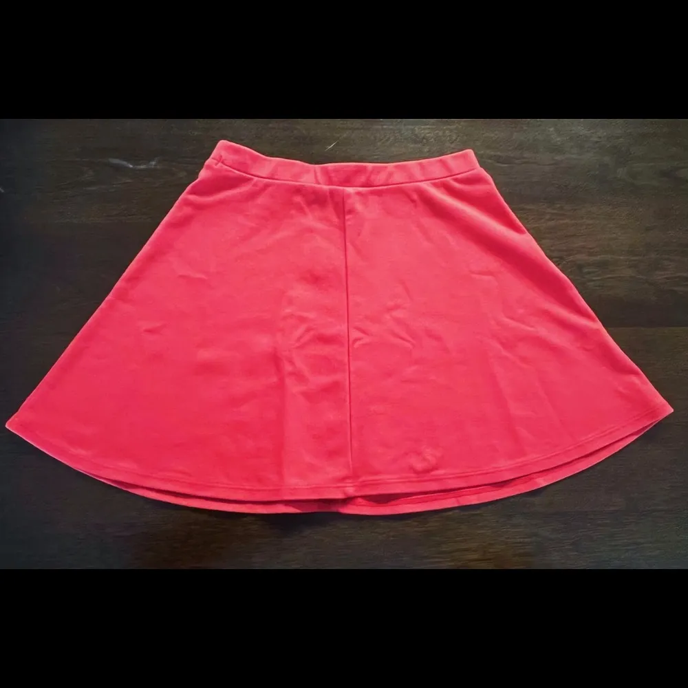 NEW RED MINI SKIRT - Image 3