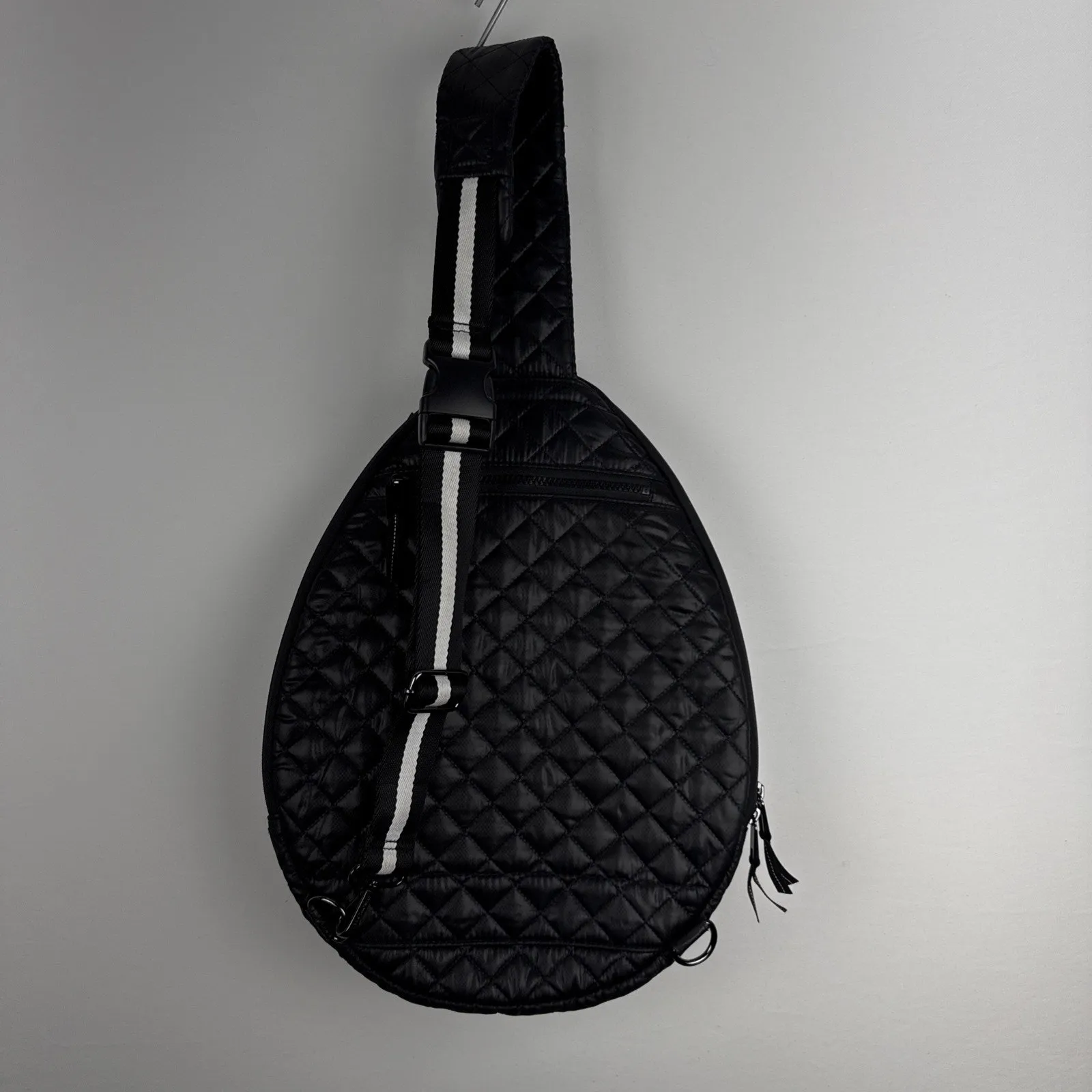 Oliver Thomas Maxed Out Quilted Pickleball Tennis Sling Bag Racquet Ball Pocket - Image 6