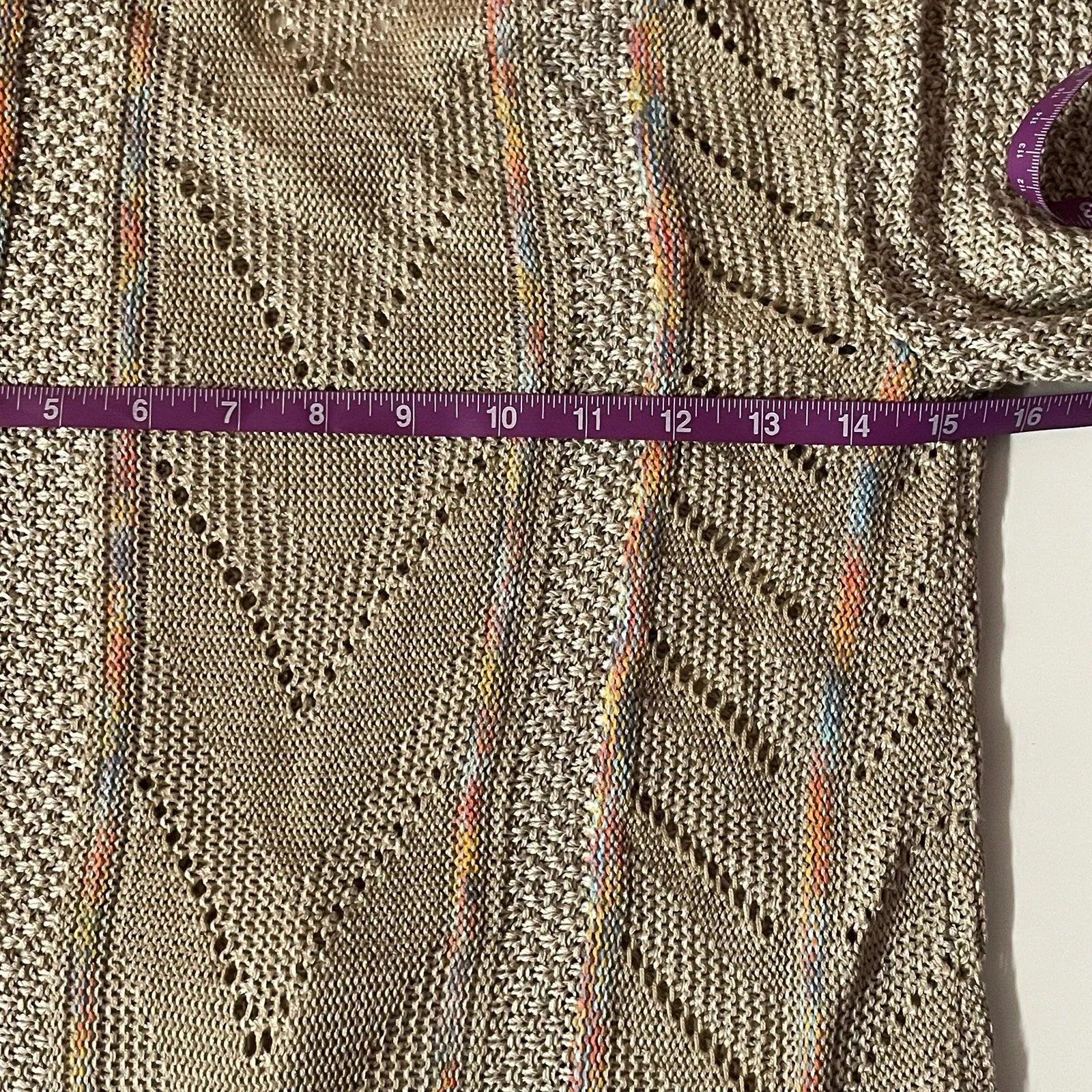 Love on a Hanger Tan Rainbow Knit V-Neck Pullover Sweater Size S EUC - Image 7