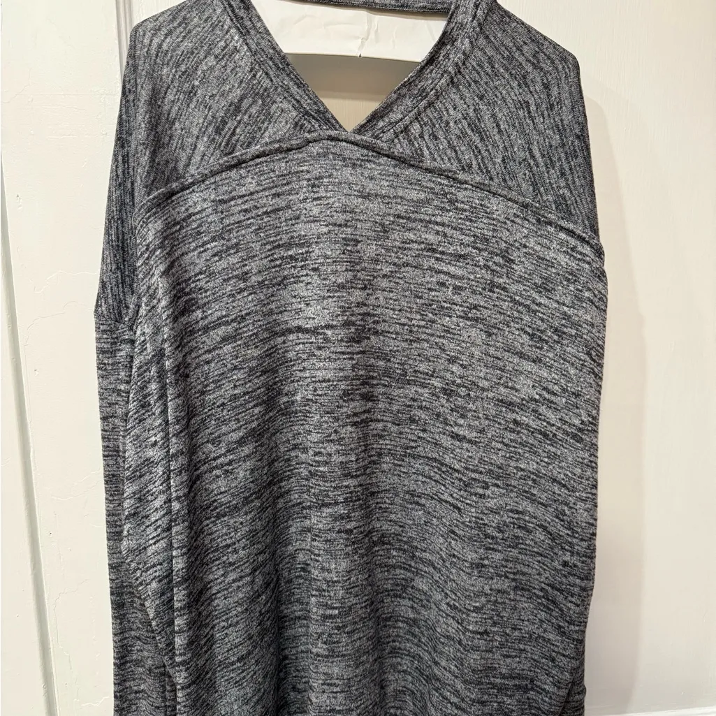 Athleta Open Front Knit Cardigan Shrug Sweater Black Gray White EUC Size Medium - Image 3